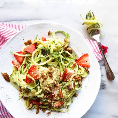 Spicy Zucchini Noodles with Strawberry - what is usually served with hummus